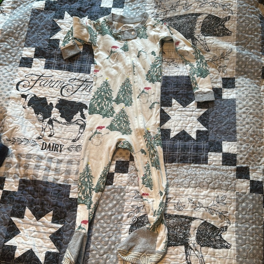 Sale...Burt's Bee Baby 18 month sleeper